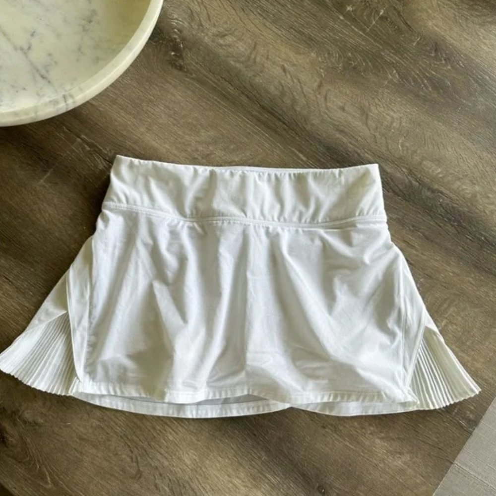 Lululemon Play Off The Pleats Skirt *13" Size 12 White athletic athleisure wear